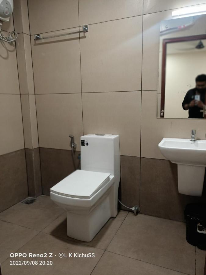 Mhb Motel Kochi Екстериор снимка