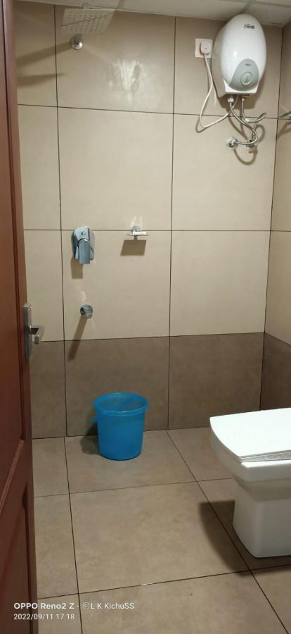 Mhb Motel Kochi Екстериор снимка