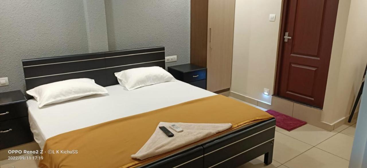 Mhb Motel Kochi Екстериор снимка