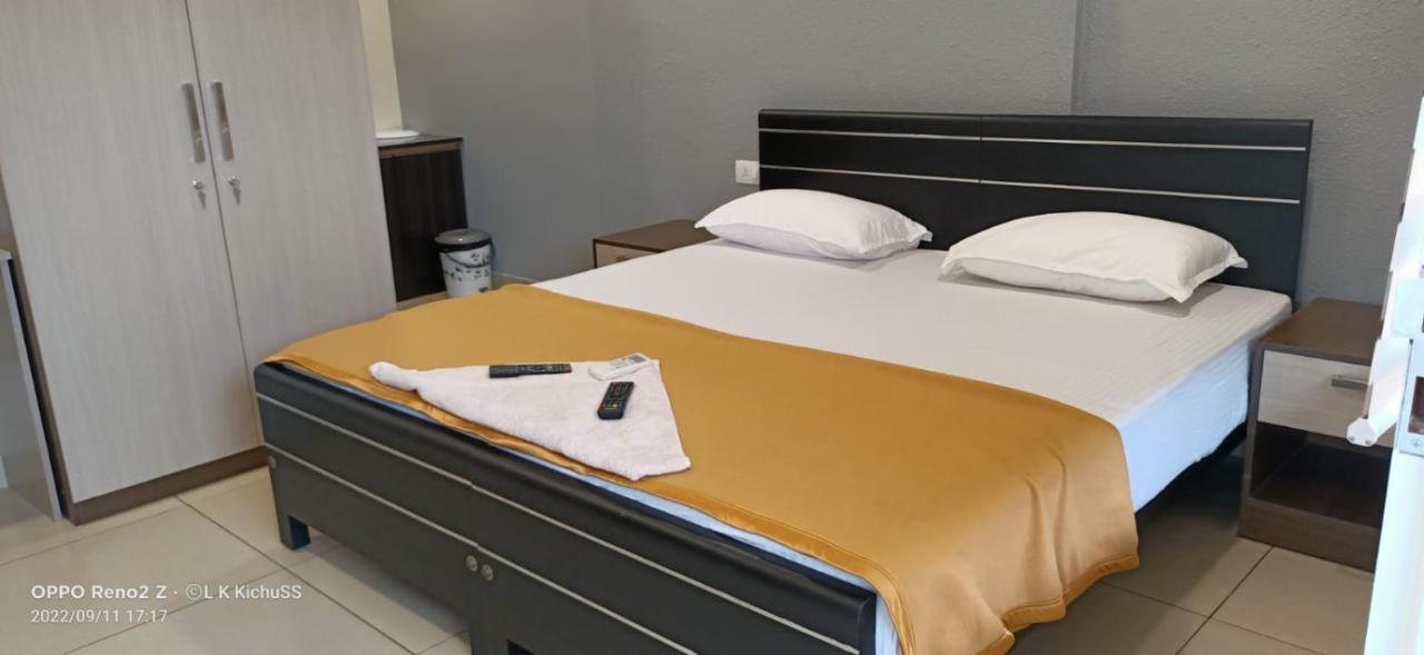 Mhb Motel Kochi Екстериор снимка